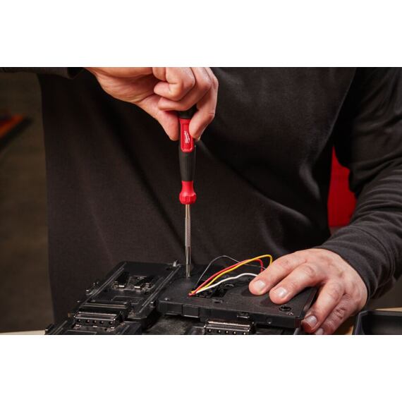 MILWAUKEE 4932498177 sada přesných šrobováků 39v1 s pouzdrem
