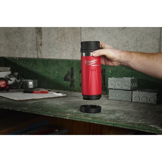 MILWAUKEE 4932493473 termohrnček PACKOUT 532ml s viečkom, červený