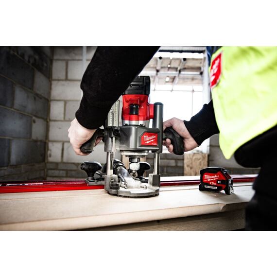 MILWAUKEE M18 FR12KIT-0P aku vrchní frézka 12mm 18V, příslušenství bez baterie