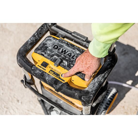 DeWALT DCMPW1600N aku tlaková myčka 2*18V, 110bar, bez baterie