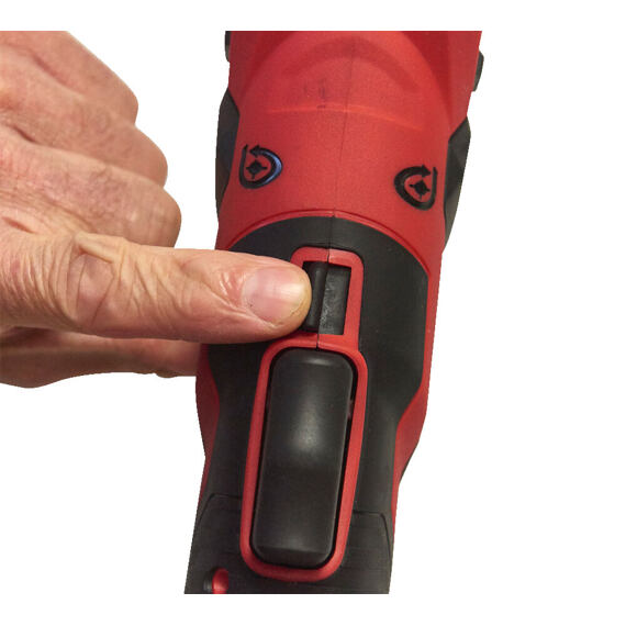 MILWAUKEE M12 PCSS-202C aku řezačka nerezových trubek 12V/2*M12 B2, pro průměr 12 - 28mm