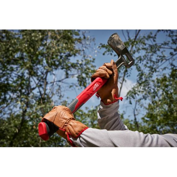 MILWAUKEE 4932498629 sekera štípací 66cm, 2,7kg, ocelí zesílená rukojeť