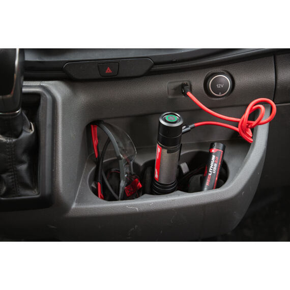 MILWAUKEE L4 FL2000-301 aku ruční svítilna 2000lm, dosah až 200m, IP66, USB nabíjení