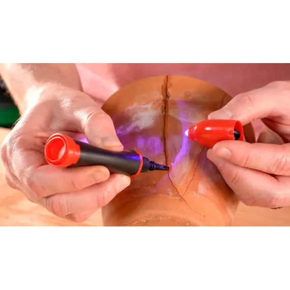 J-B WELD UV vytvrzované vteřinové lepidlo SuperWeld Light-Cure (5g) 33301