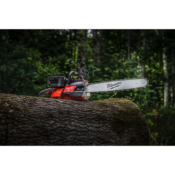 MILWAUKEE M18 F2CHS50-0 aku řetězová pila 2*18V, lišta 50cm, výkon cca 5,8HP, bez baterie