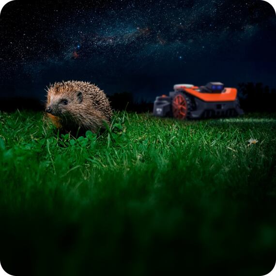 WORX Garden WR365E robotická sekačka VisionRTK stereo, řízená GPS signálem a kamerou