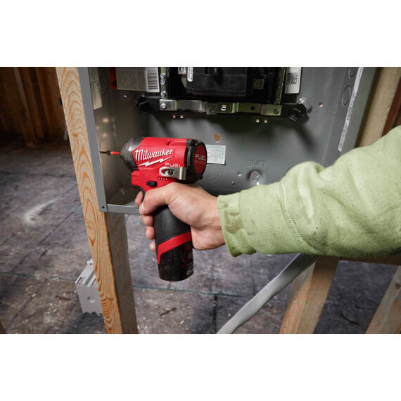 MILWAUKEE M12 FID2-0 aku rázový utahovák 12V, 1/4", max. 170 Nm, pouze 127mm, bez baterie