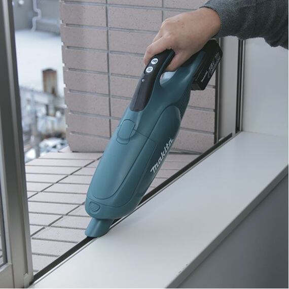 MAKITA DCL182Z aku vysávač 18V, Li-ion bez batérie