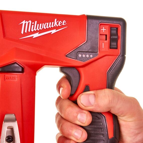 MILWAUKEE M12 BST-0 aku sponkovačka 12V bez batérie, 6-14mm/11,4mm