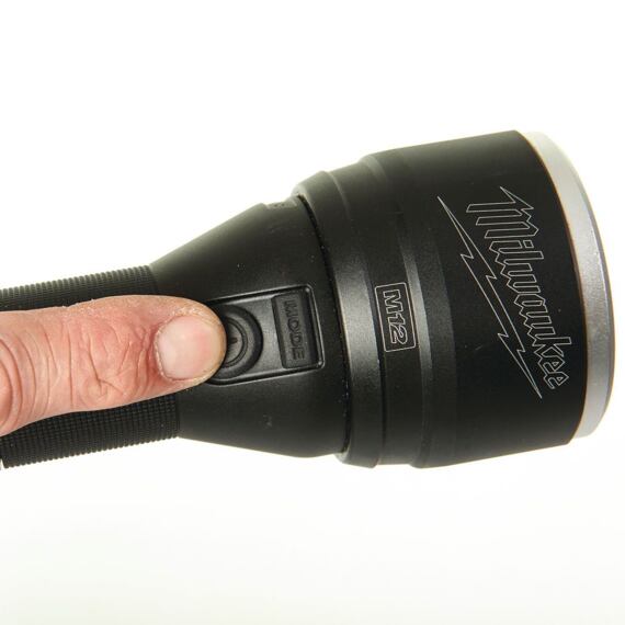 MILWAUKEE M12 MLED-0 aku ručné svietidlo 12V bez batérie, 800lm, IP54, bodové svetlo