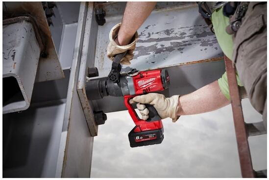 MILWAUKEE M18 ONEFHIWF1-802X rázový uťahovák 1", 18V/2*8Ah, 2400Nm 