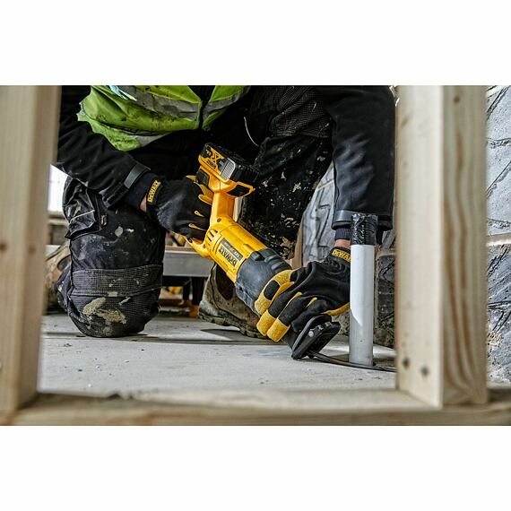 DeWalt DCS380N aku píla chvostovka 18V, 0-2950 kmit./min, bez batérie, XR Li-Ion