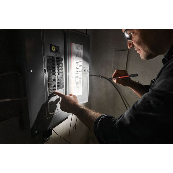 MILWAUKEE IRPL250 aku LED ruční svítilna 4V TRUEVIEW 250lm, IP67, laserové ukazovátko,