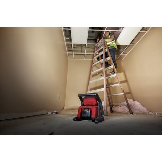 MILWAUKEE M18 HOAL-0 aku lampa 18V alebo 230V, 4000/2000/1200 lm TRUEVIEW