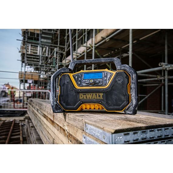 DeWalt DCR029 aku rádio DAB+ na batérie 12V-54V XR, možnosť napájania 230V, bez batérie