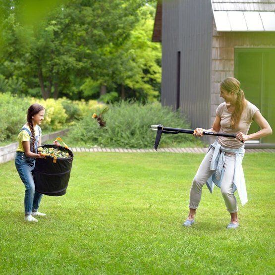 FISKARS 1020126 vytrhávač plevele 1m Xact