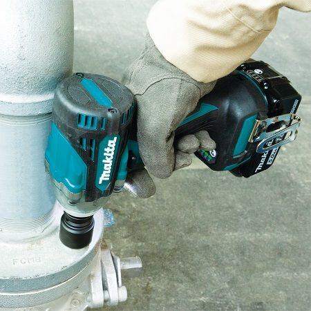 MAKITA DTW301RTJ aku rázový utahovák LXT 18V/5Ah, MAKPAC systainer