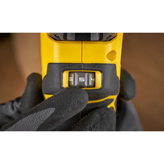 STANLEY SFMCW400B aku ohraňovacia frézka FATMAX V20, 18V, bez batérie