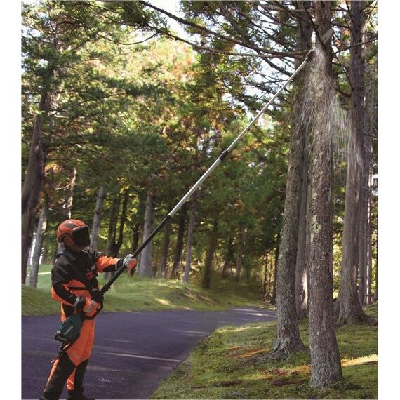 MAKITA UA004GZ aku teleskopická vyvetvovacia píla Li-Ion XGT 40V, lišta 30cm bez batérie