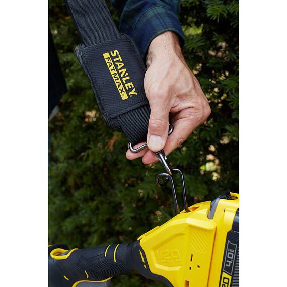 STANLEY SFMCPH845B aku nůžky na živý plot 45cm na tyči, V20 FATMAX, dosah až 3,4m, bez baterie