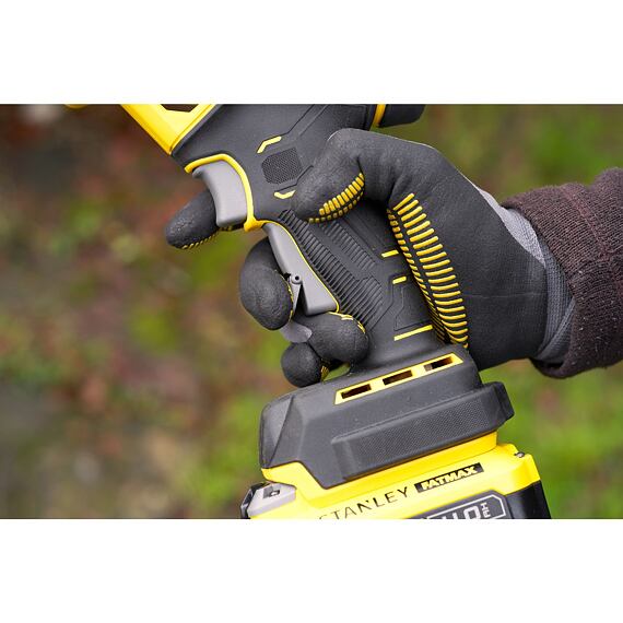 STANLEY SFMCPP32B aku nůžky na větve 18V, V20 FATMAX, střih 32mm, bez baterie