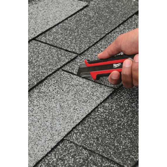 MILWAUKEE 48221962 ulamovací nůž 25mm, mikrokarbidové ostří, ERGO rukojeť