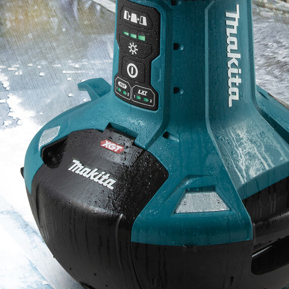 MAKITA ML010G aku LED svítilna Li-ion XGT/LXT/AC, 5500lm, IP54, bez baterie
