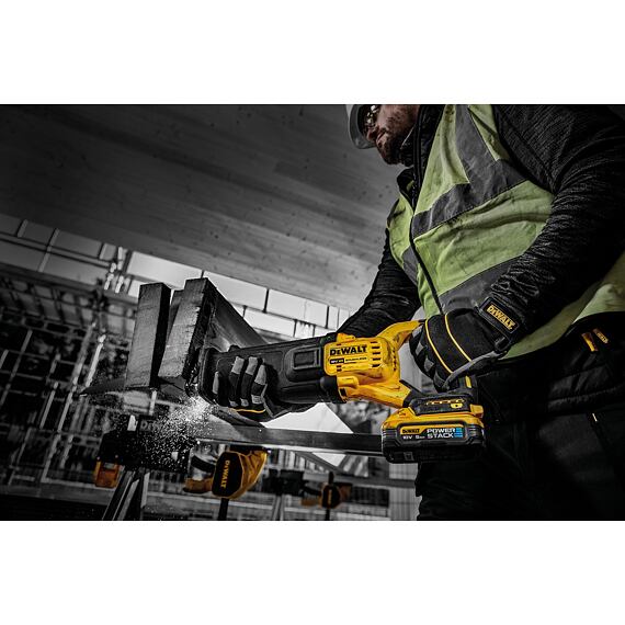 DeWalt DCS386H2T aku pila ocaska 18V/2*5Ah POWERSTACK, kufr Tstak