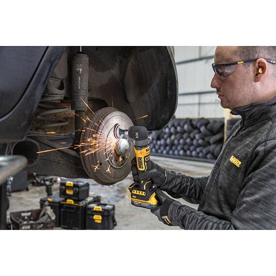 DeWalt DCG421N pravoúhlá bezuhlíková bruska 18V XR, bez baterie, regulace 10000-24500 ot/min