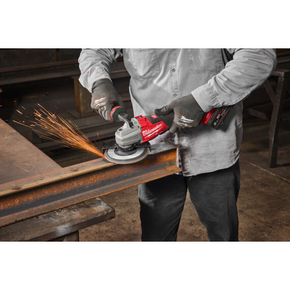 MILWAUKEE M18 FHSAGSVO125X-0X aku úhlová bruska 18V, bez baterie, kufr