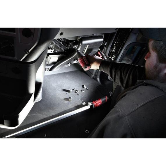 MILWAUKEE M12 UHL-0 aku LED lampa pod kapotu 12V 1350lm+600lm bez baterie