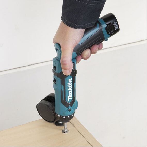 MAKITA DF012DSE aku vrtací šroubovák 7,2V Li-ion
