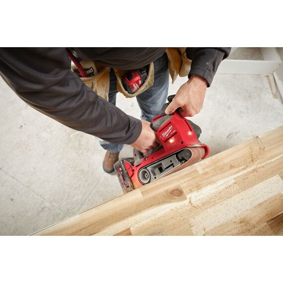 MILWAUKEE M18 FBTS75-0 aku pásová brúska 18V, 75*457mm, regulácia, bez batérie