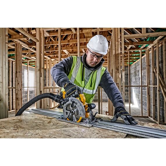 DeWalt DCS572NT aku okružná bezuhlíková píla 18V XR, prerez 58mm, kotúč 184*16mm, kufrík TSTAK