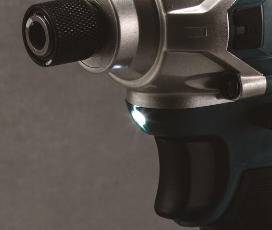 MAKITA DTD156RTJ aku rázový utahovák LXT 18V/2*5Ah, 155Nm, upnutí šestihran 1/4", MAKPAC