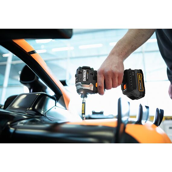 DeWalt DCK200ME2GT aku súprava DCD85MG+DCF85MG, 18V/2*1,7Ah, TSTAK, edícia McLaren