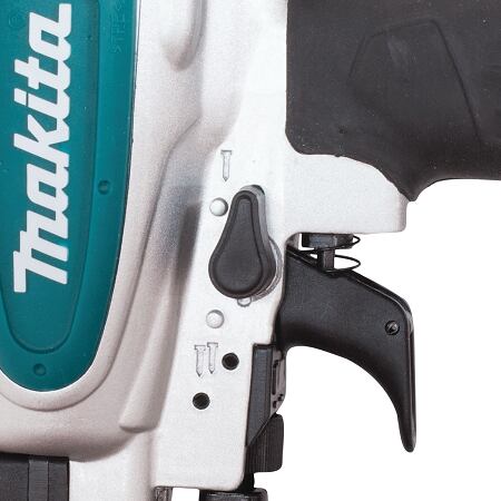 MAKITA AT638A pneumatická sponkovačka, 18GA 5,7mm