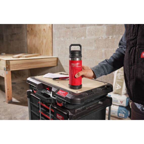 MILWAUKEE 4932493465 termoláhev PACKOUT 710ml, dvoustěnná vakuová izolace, kompatibilní víčko, RED