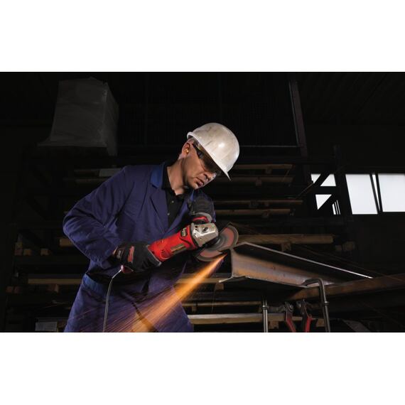 MILWAUKEE AGV 17-180 XC DMS úhlová bruska 180mm, 1750W