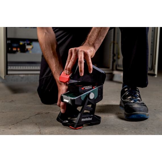 METABO BSA 12-18 LED 2000, aku reflektor 2000lm, bodové světlo, bez baterie