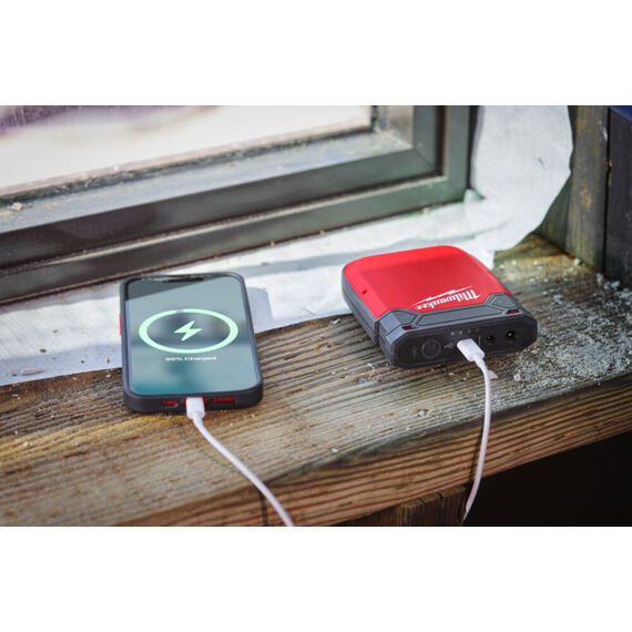 MILWAUKEE IRPSU3-0 plochý akumulátor/powerbanka, 12V, 36Wh, USB-C 4932492907