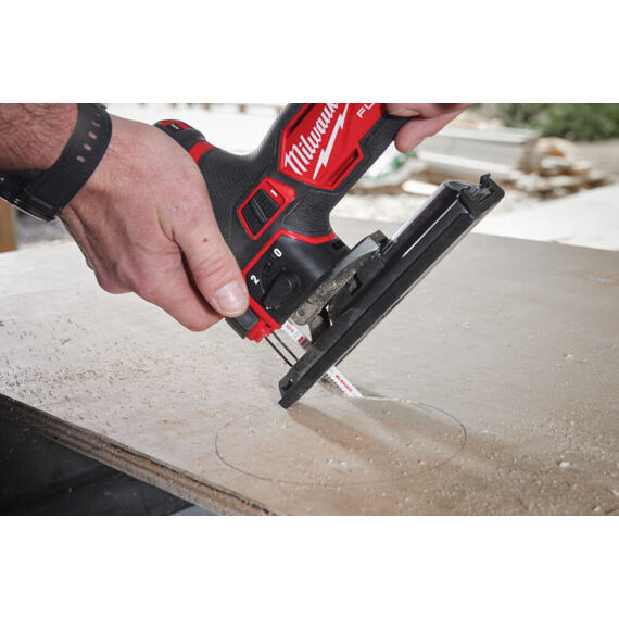 MILWAUKEE M12 FJS-0 aku přímočará pila 12V, FIXTEC, bez baterie