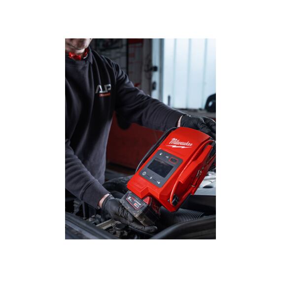MILWAUKEE M18 JS2000-0 aku startovací zdroj 18V, až 2000A špičkový proud, bez baterie