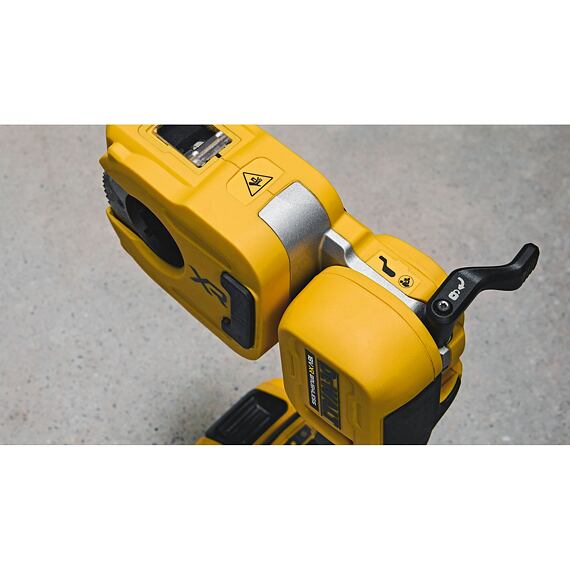 DeWalt DCE154N aku řezačka na Cu trubky 12-28mm, 18V, bez baterie