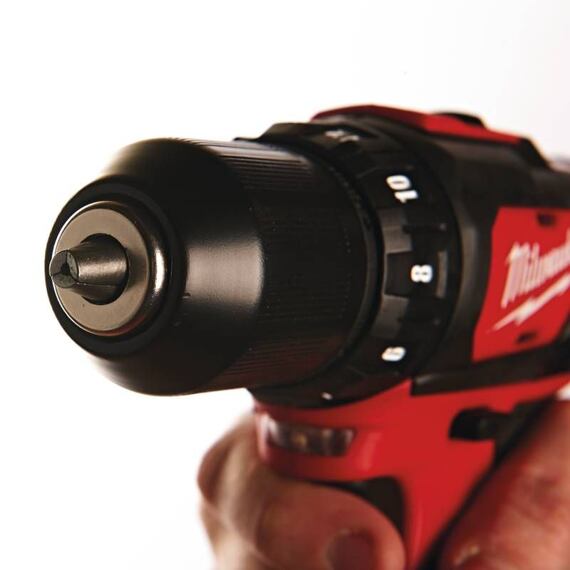 MILWAUKEE M12 BDD-202C aku skrutkovač 12V/2*2Ah