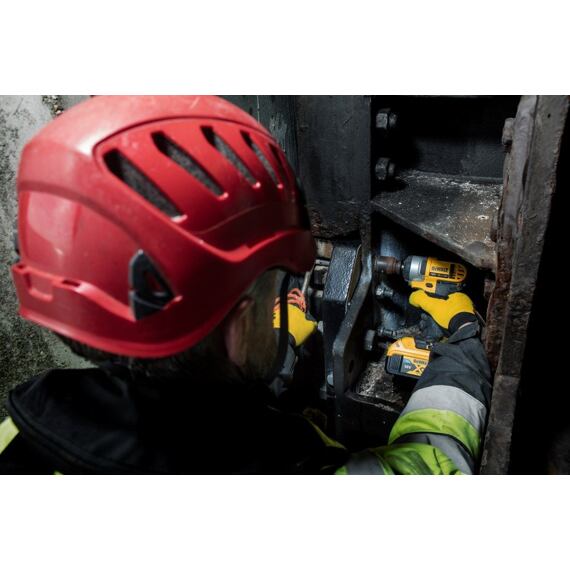 DeWalt DCF880N aku rázový uťahovák 18V, 1/2" bez batérie