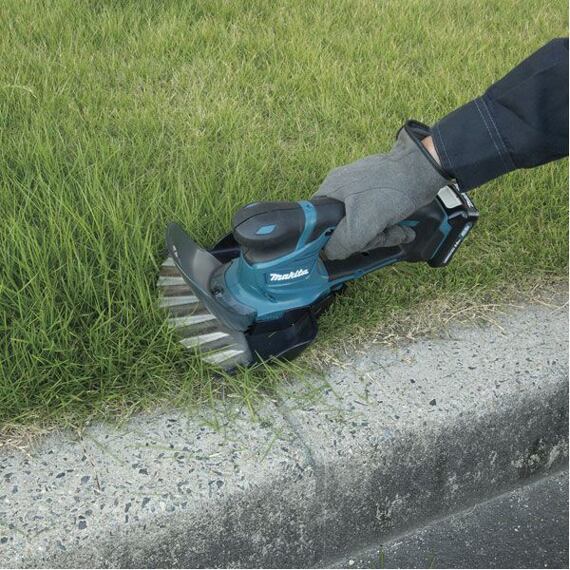 MAKITA UM600DZ aku nožnice na trávu 12V, záber 160mm, výška strihu 15/20/25mm, bez batérie