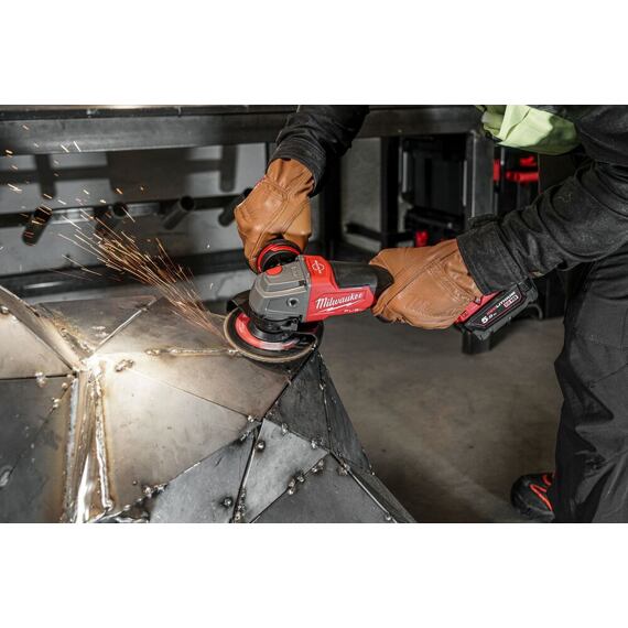MILWAUKEE M18 ONEFSAG125XPDB-502X aku uhlová brúska 18V/2*5Ah, ONE-KEY Bluetooth, kolískový spínač