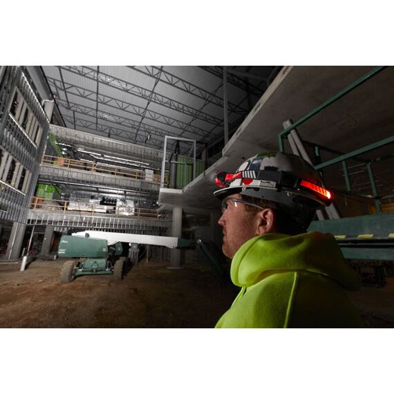 MILWAUKEE L4 HL-VIS-301 čelovka 4V/3Ah, "Handsfree" 600lm, IP53, 5 režimů svícení