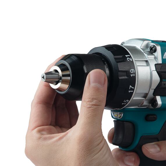 MAKITA DDF486Z aku vrtací bezuhlíkový šroubovák 18V LXT, 125Nm, 0-550/2100 ot./min., bez baterie